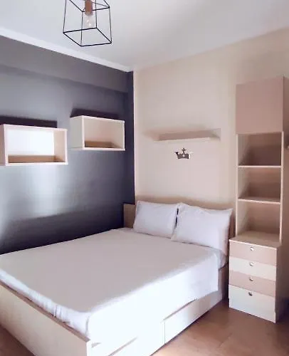 Persefoni 's Hause 1 Nea Kallikrateia