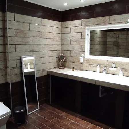 Persefoni 's Hause 1 *