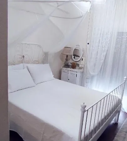 Persefoni 's Hause 1 Nea Kallikrateia