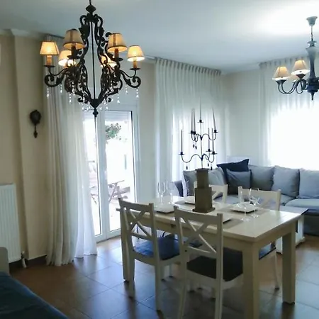 Persefoni 's Hause 1 Apartament